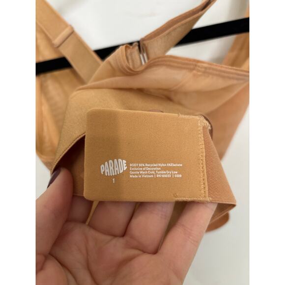 Parade Bralette Women Size 1 30-32 DD/DDD Sand Silky Mesh Plunge Wireless V-Neck - Picture 3 of 3